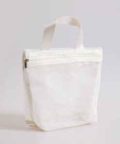 1 sac à main en maille pour maquillage, trousse de toilette, sac de rangement portable pour voyage, lavage de douche, outils de douche, pochette de rangement à fermeture éclair, blanc cassé, 20 * 21