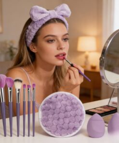 Lot de 47 pinceaux de maquillage avec éponge et houppette de nettoyage, kit complet d'outils de maquillage pour le visage, pinceaux cosmétiques de voyage pour fond de teint, fard à paupières, violet