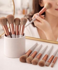 Lot de 13 pinceaux de maquillage professionnels pour les amateurs de maquillage pour diverses applications (marron)