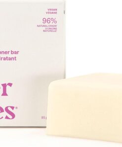 ATTITUDE Après-Shampooing Solide Ultra-Hydratant, Cheveux Secs et Abîmés, Origine Naturelle, Végane, Extrait de Beurre de Karité & Cacao, Parfum Noix de Coco & Baies Sauvages, 85 g