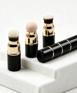 Lot de pinceaux de maquillage 3 en 1 professionnels pour fond de teint liquide, fard à joues, estompe, poudre, poudre, crème, maquillage de voyage avec capuchon (noir)
