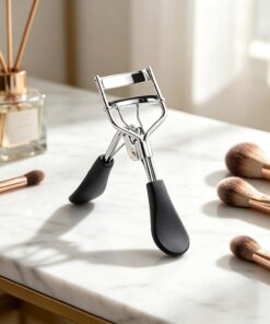 Recourbe-cils professionnel, outil de précision avec prise en main confortable, pour cils bouclés durables, accessoire de beauté compact et portable pour un usage quotidien et en voyage