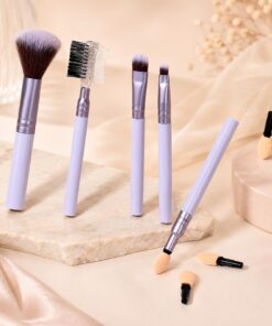 Lot de 8 mini pinceaux de maquillage de voyage synthétiques portables avec poudre, fard à paupières, sourcils, éponges, applicateurs, violet